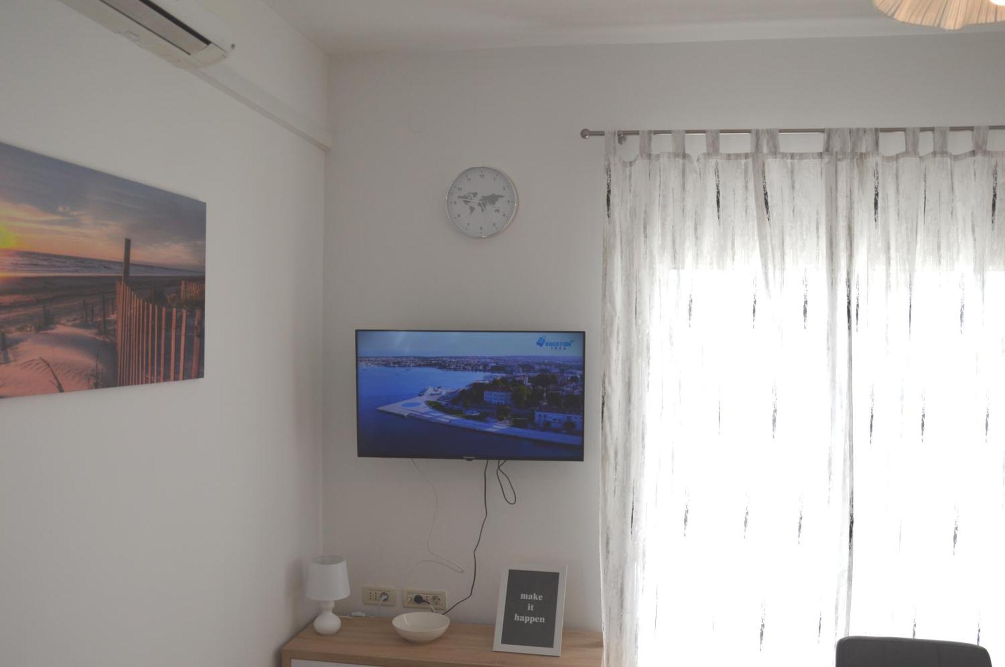 Apartment Lb Punta Bajlo